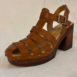 Kork-Ease Korks Whitney Tan Platform Studded Fisherman Style Sandals Size 9M